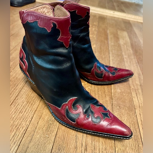 Donald J. Pliner Black and Red Genuine Leather Ankle Boots - Picture 4 of 12